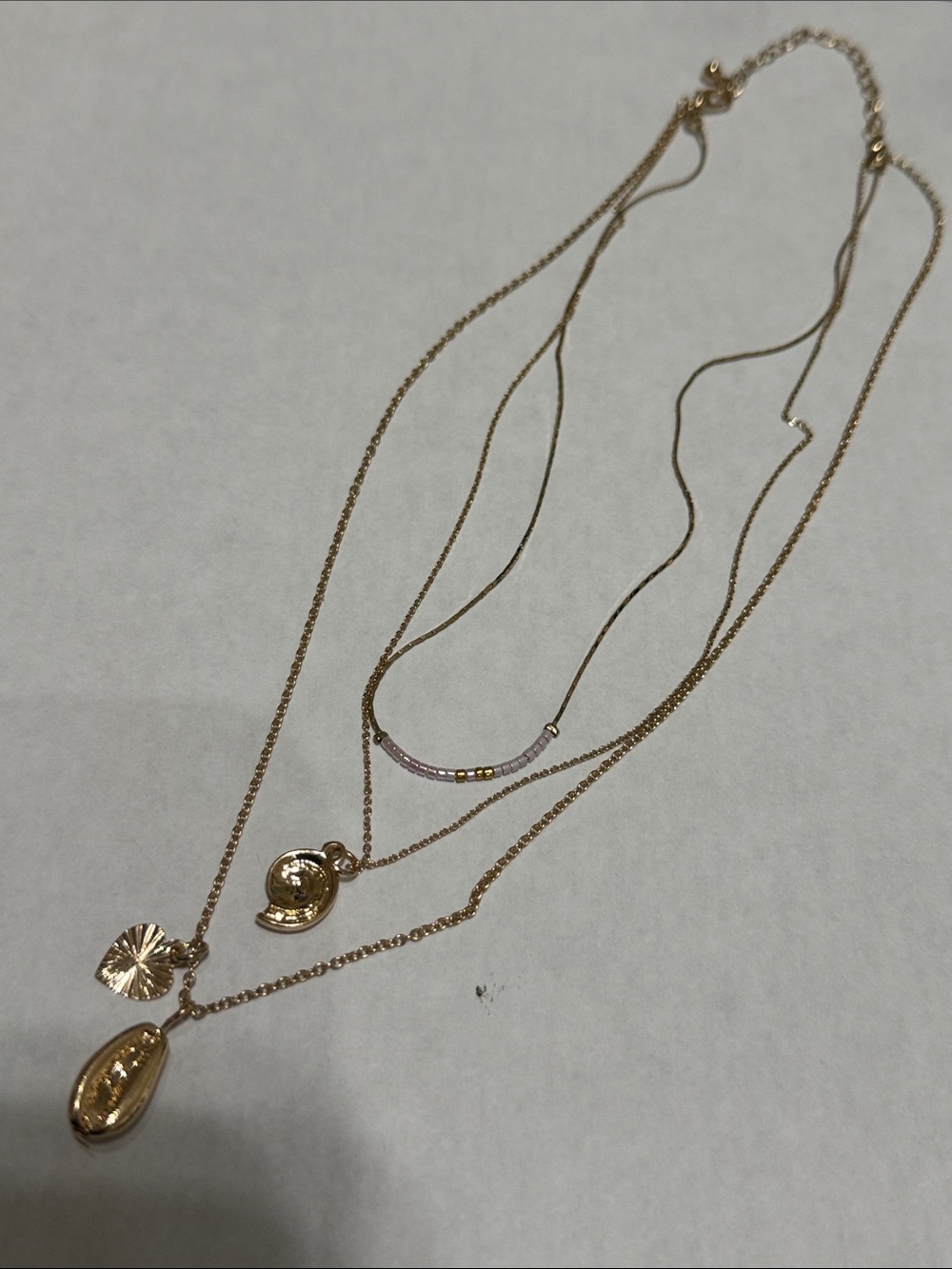 Gold Plated Layered Seashells and Heart Pendant Necklace Set from Anthropologie🔥 - Picture 7 of 16